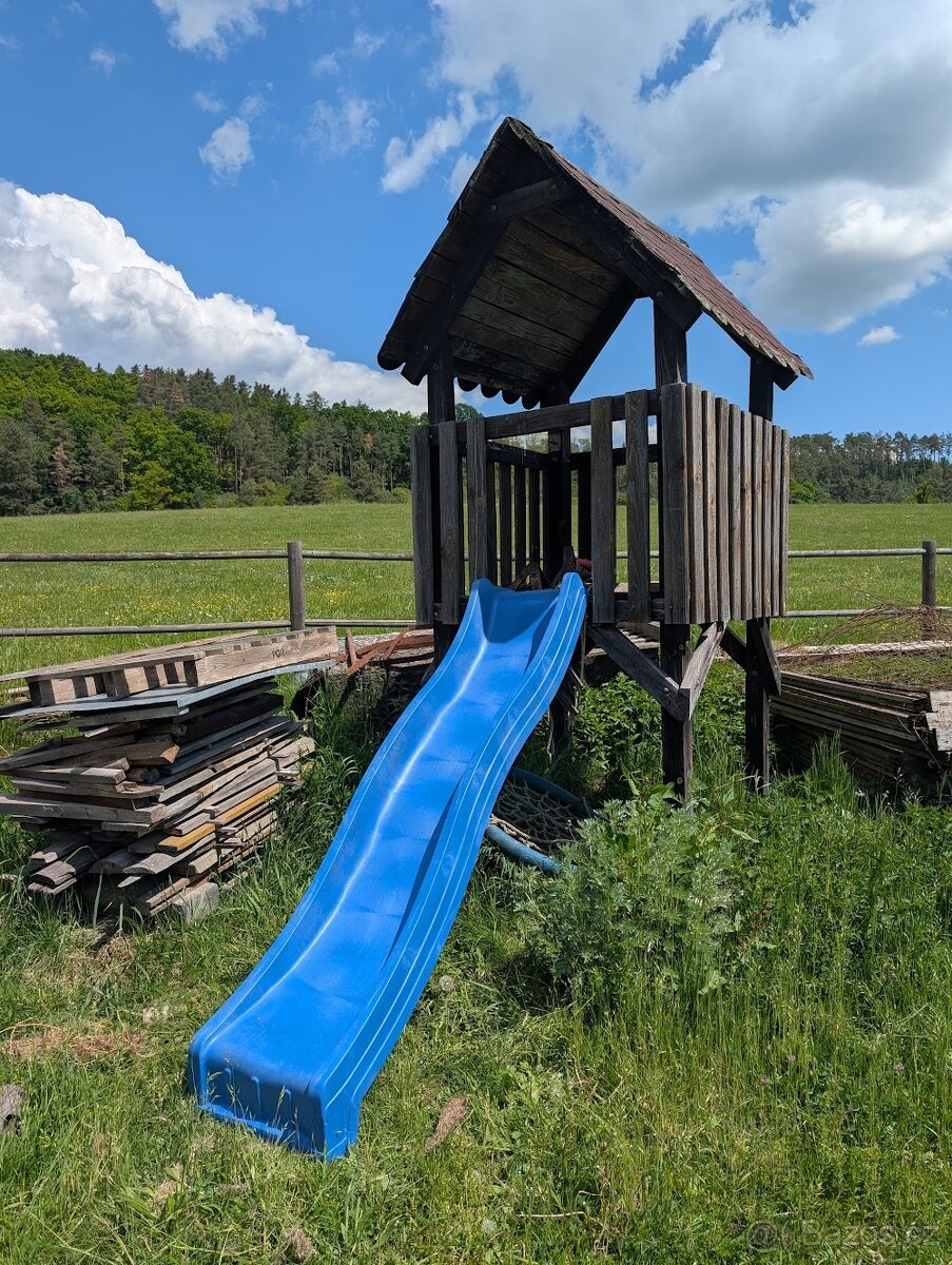 Prodám dětské hřiště s klouzačkou a houpačkou - 3