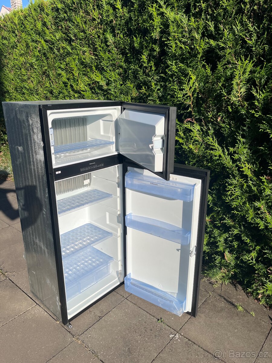 Chladnicka dometic - 3