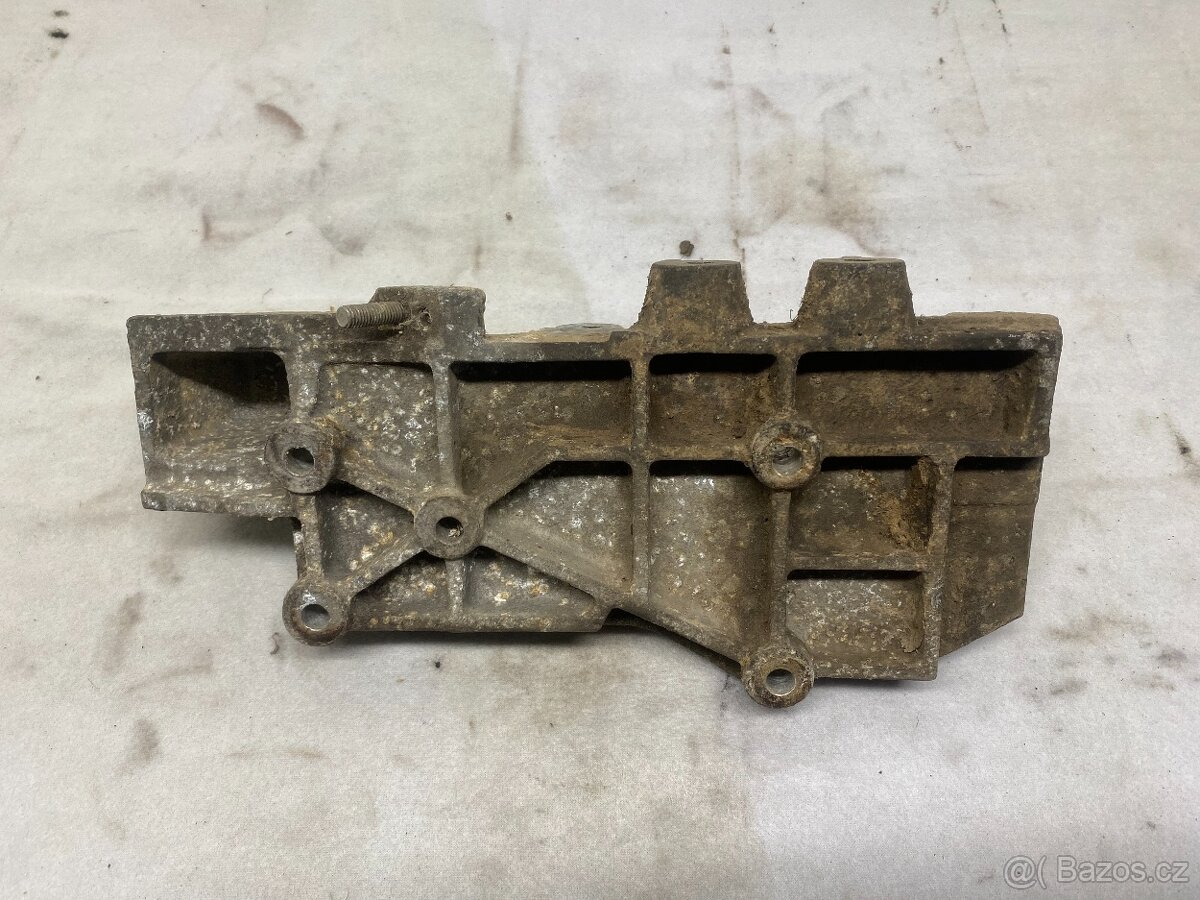 ŠKODA FELICIA 1.6MPI 1994-2001 - DRŽÁK KLIMAKOMPRESORU - 3