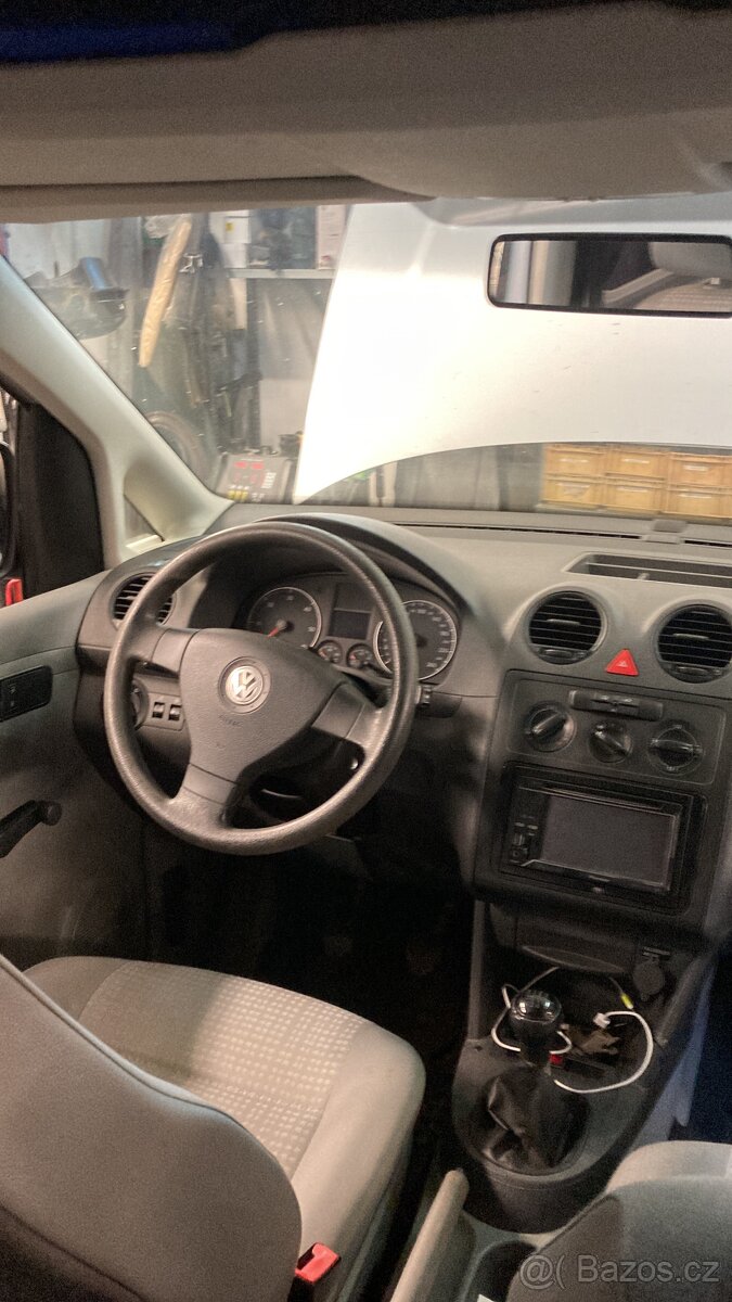 Caddy 1.9tdi 5.mistná - 3