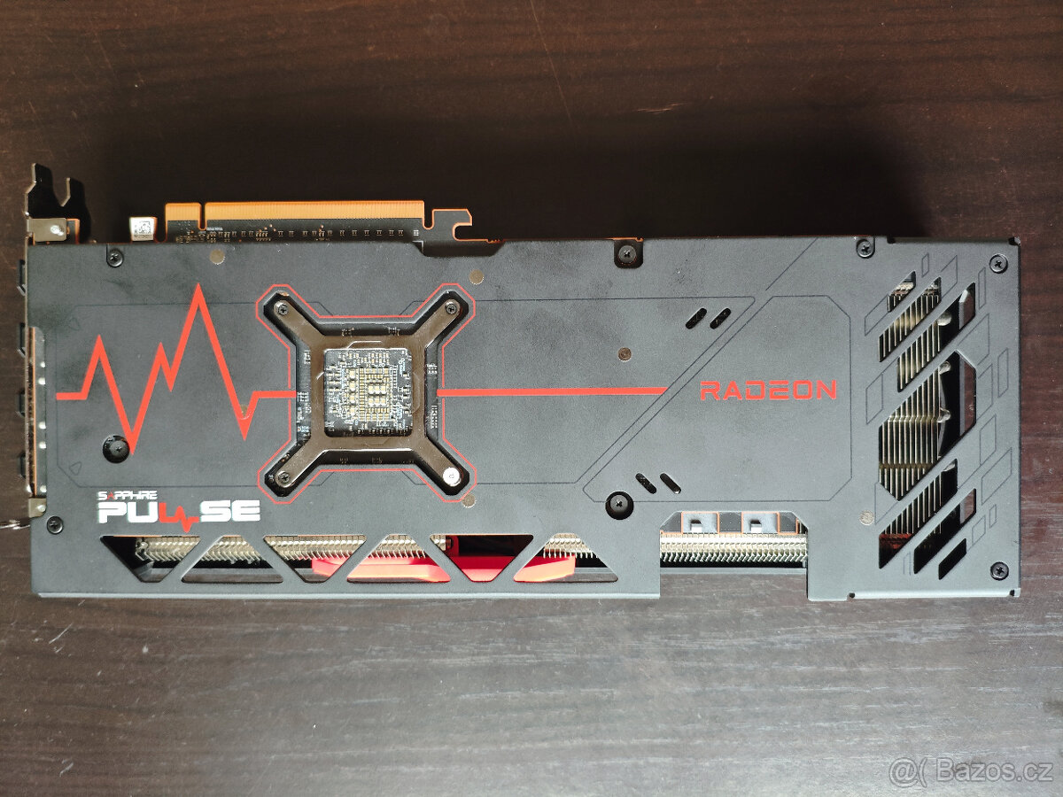 AMD Sapphire Pulse RX 7900 GRE - 3