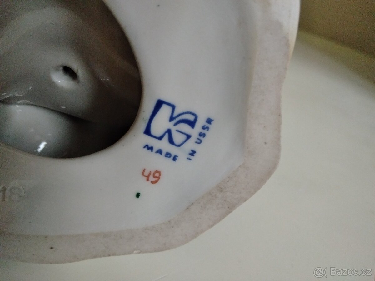 Porcelánová soška ODARKA - 3
