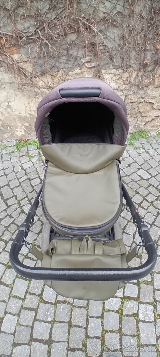 kočárek a autosedačka - 3