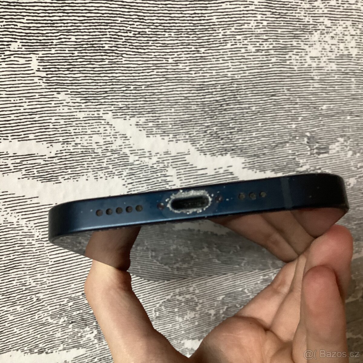 iPhone 13 128GB černý - 3