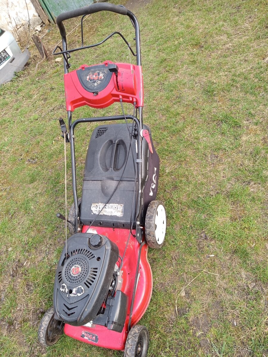 Benzínová sekačka Vega - 3