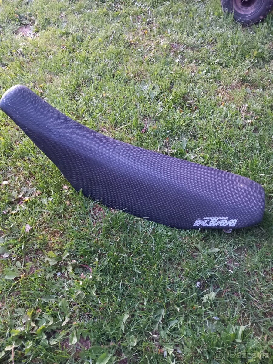 Ktm exc 2002 sedlo