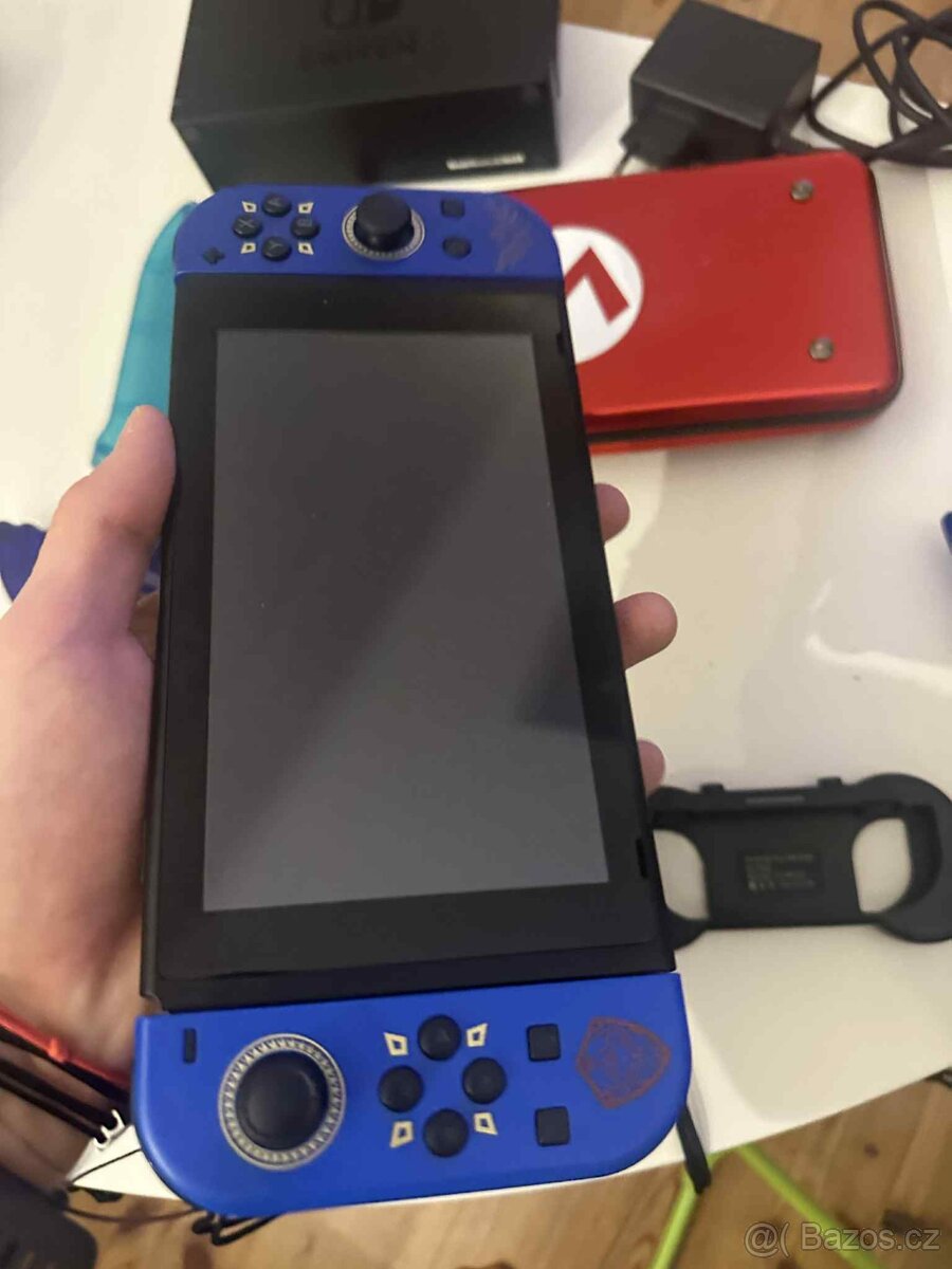 Nintendo switch V2 + příslušenství - 3