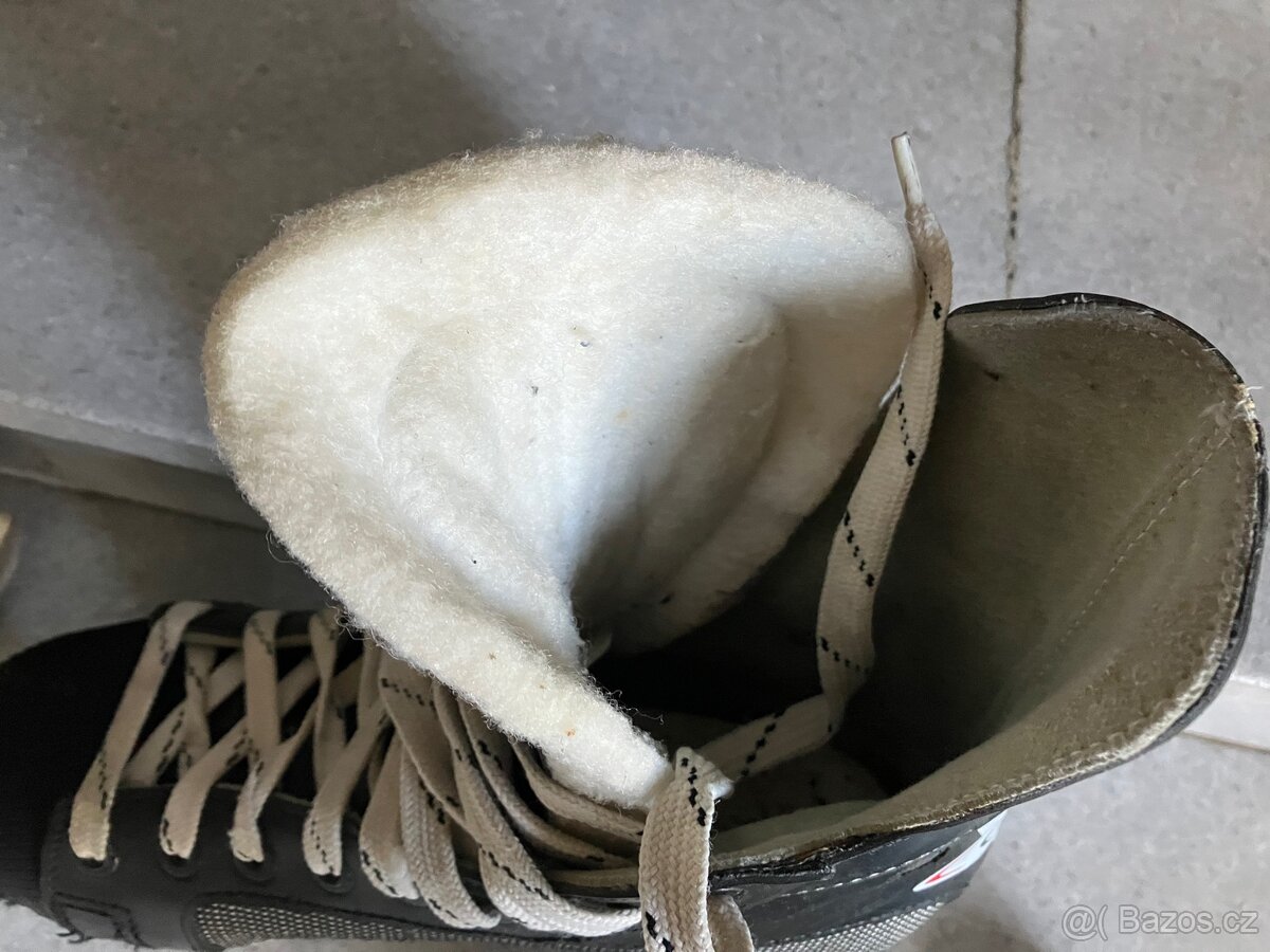 Chlapecké brusle - 3