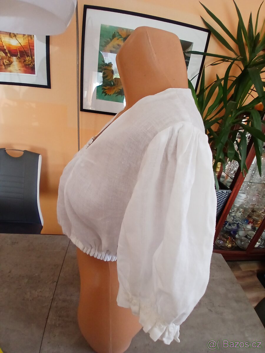 Krátká halenka Hess ke kroji vel.40 - 3