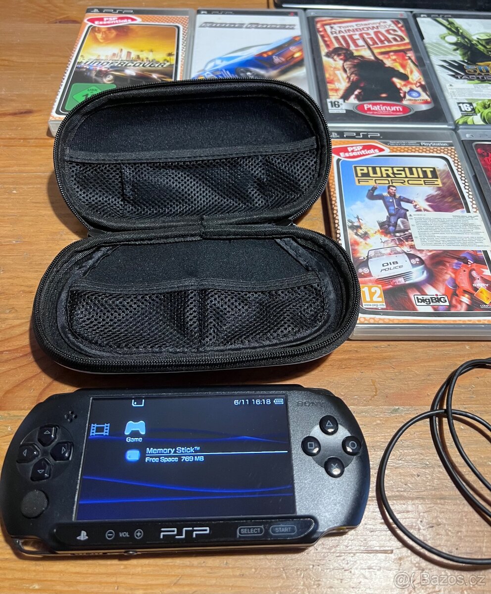 PSP Street Black ve skvělém stavu + hry a příslušenství - 3