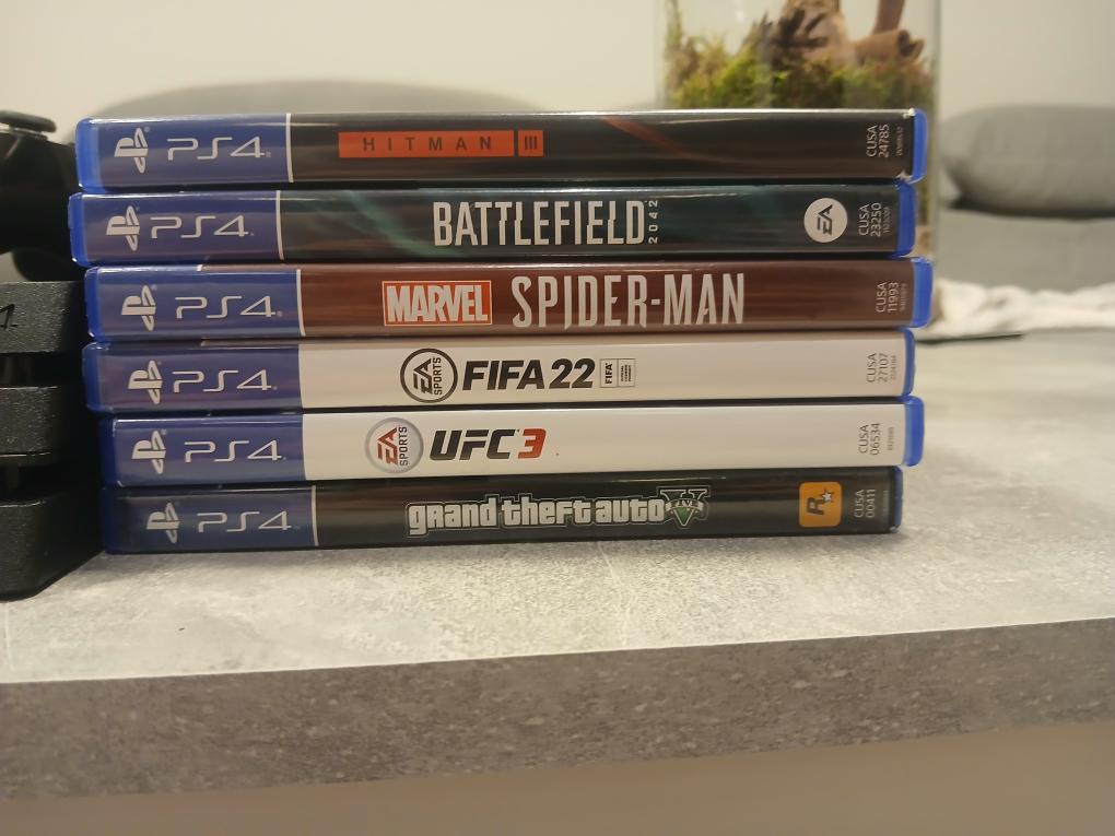 Sony Playstation 4 pro - 3