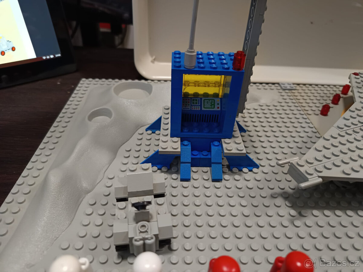 LEGO Space 928 Galaxy Explorer - 3