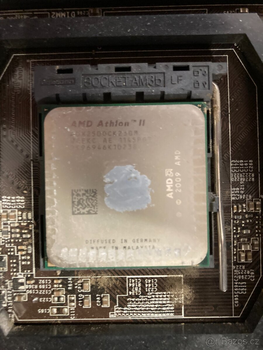 Prodám základní desku MSI 760GM-E51(FX) - 3