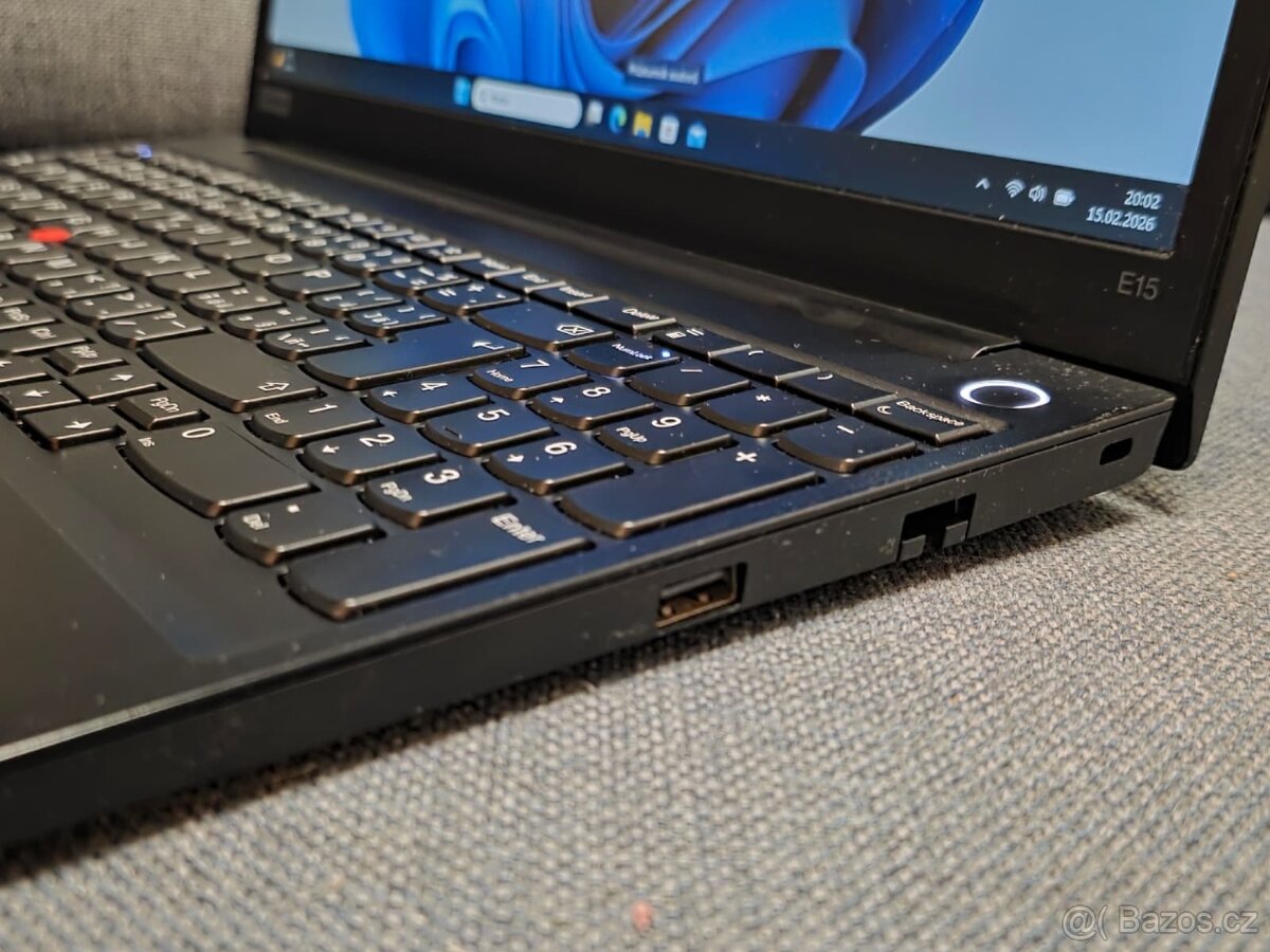 15,6 ThinkPad E15 i7-10510 16GB RX460, NVMe 5h bat - 3
