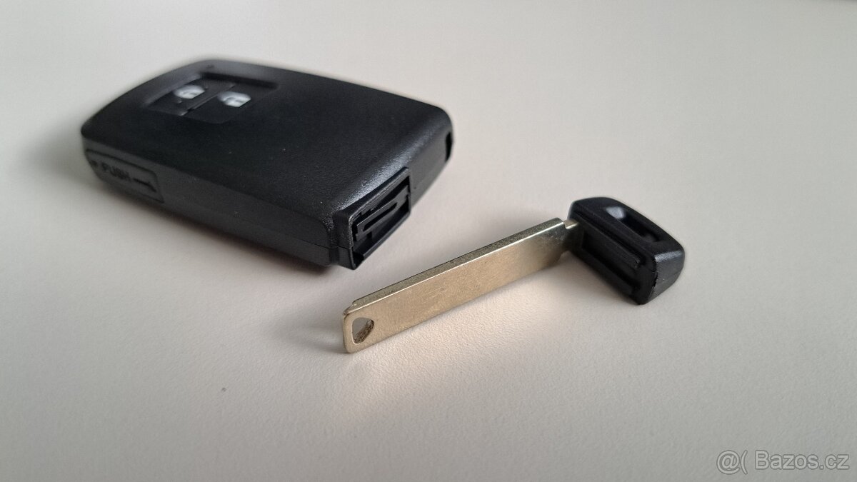 Klíč Toyota Auris, Camry, Yaris smart key - 3