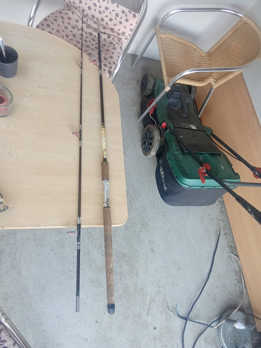 Rybářský prut dvoudělička starožitnost - 3
