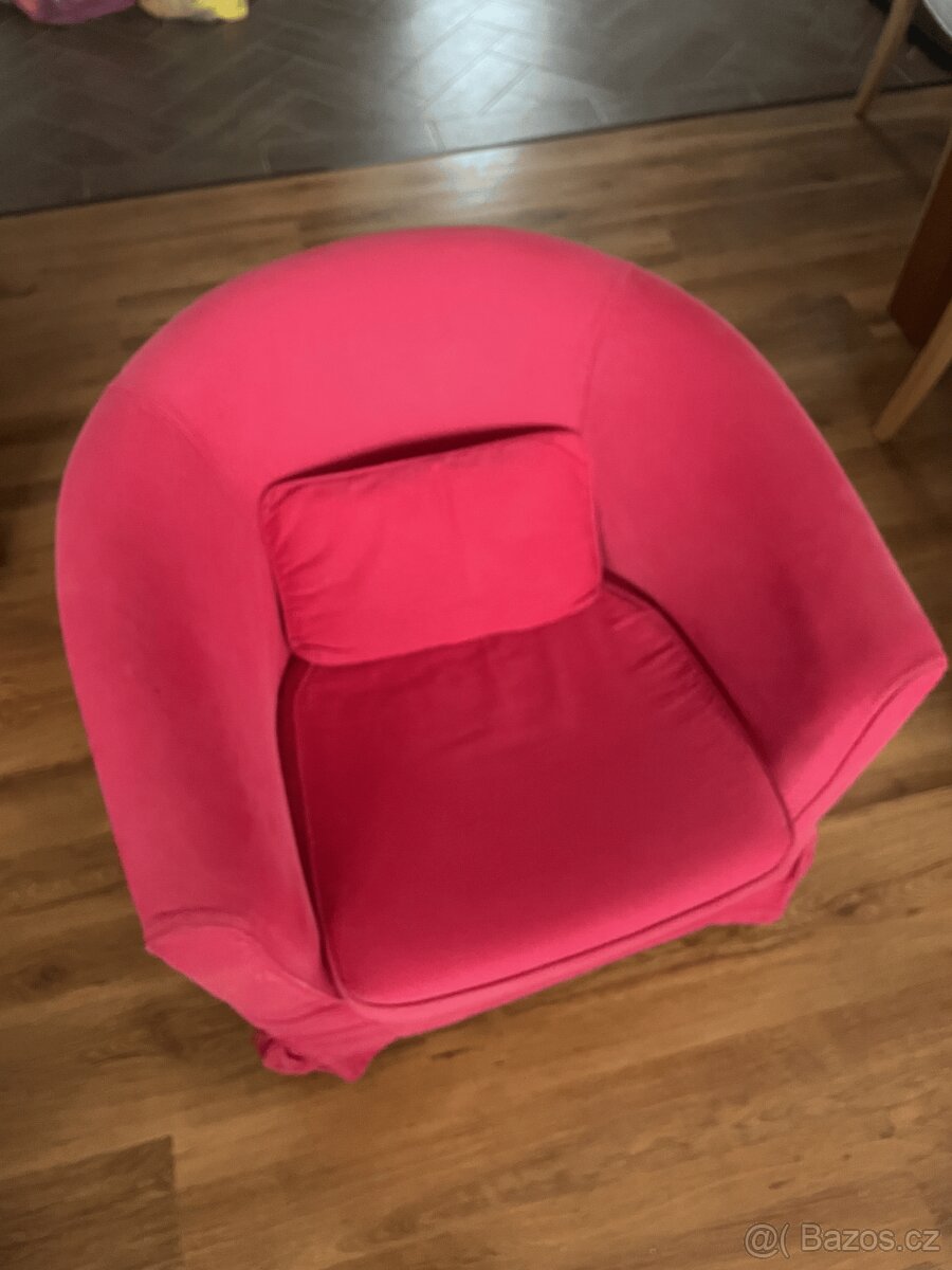 Sedačka a dvě křesla IKEA - 3