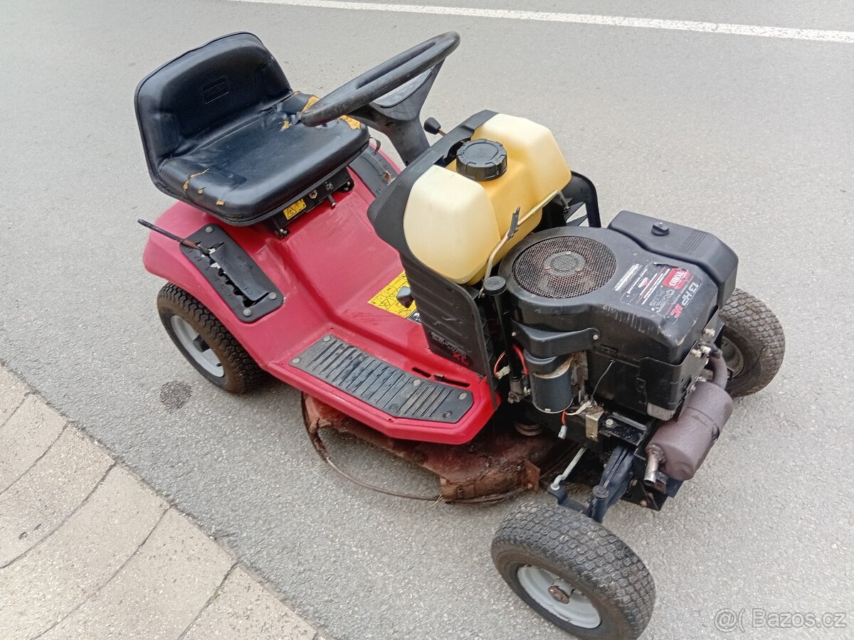 Prodám zahradní traktor Toro 13Hp - 3
