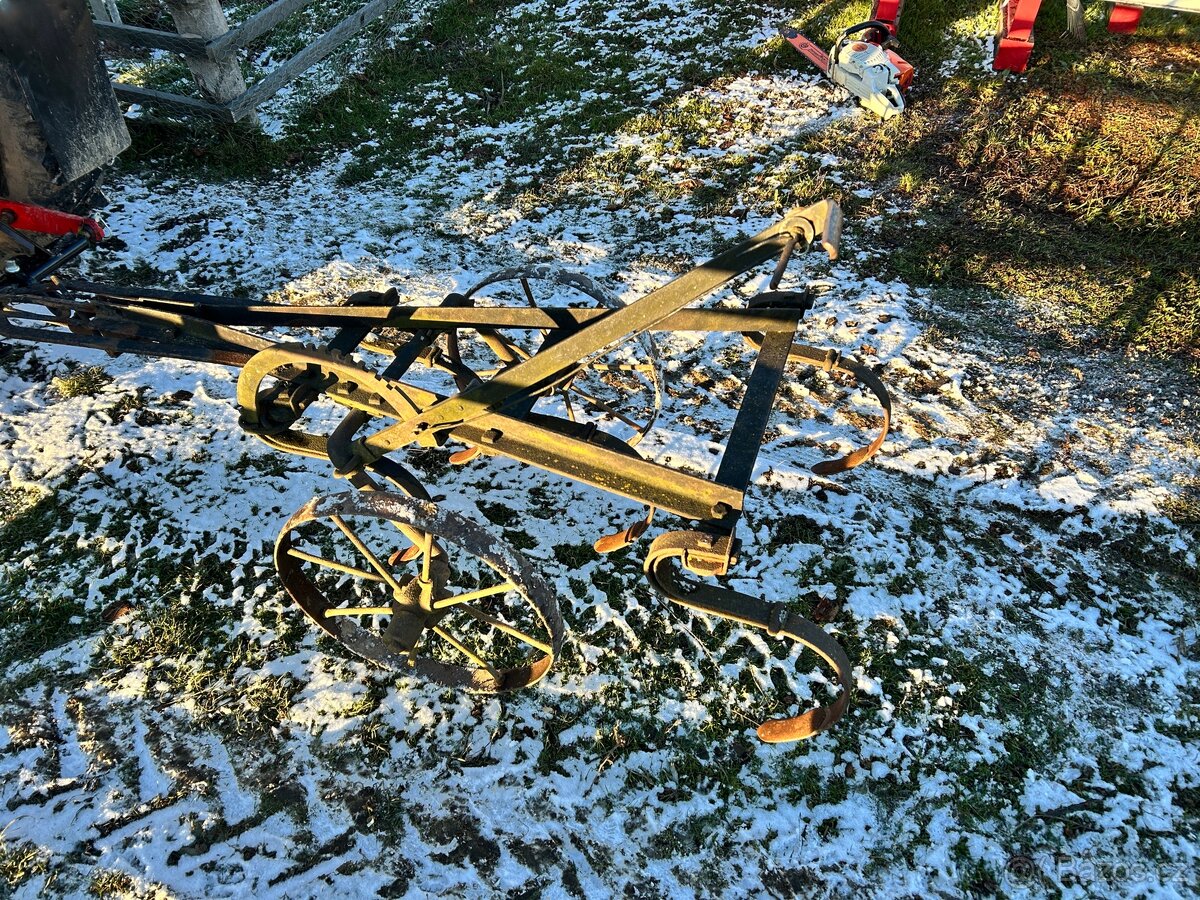 Kultivátor za čtyřkolku - 3