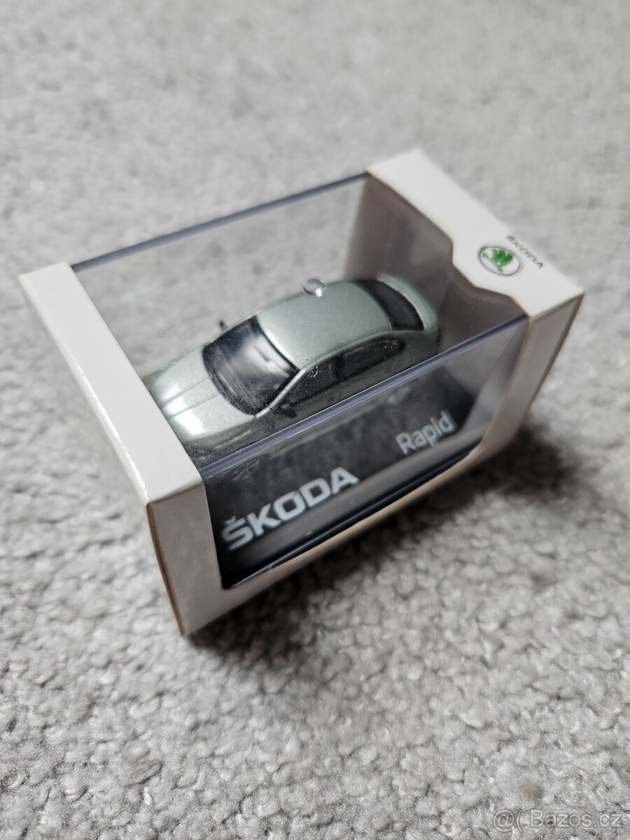 Škoda Rapid model 1:72 - 3