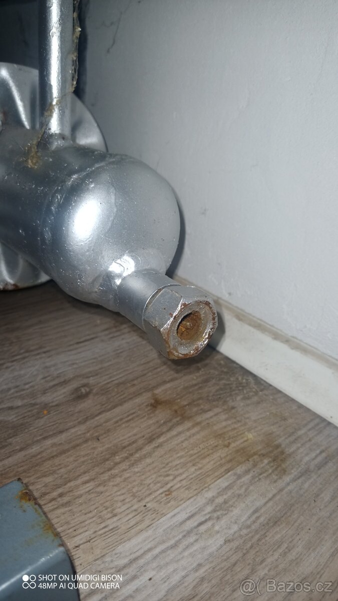 Radiator 1900kc. - 3