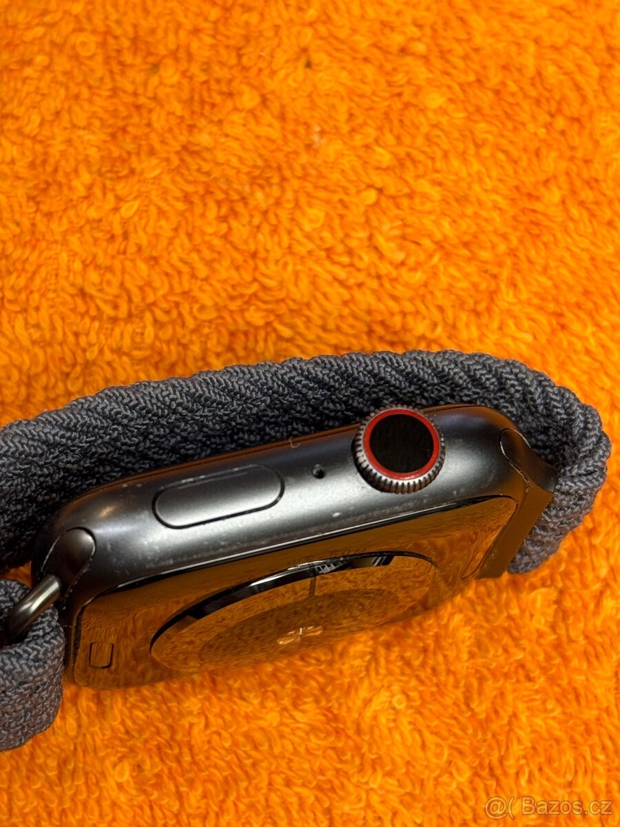 Apple Watch 4 LTE 44mm plně funkční, baterie 86% - 3
