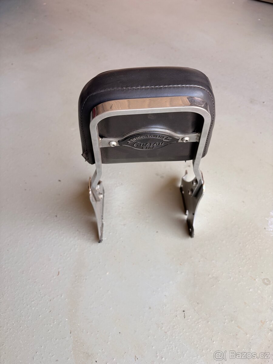 Opěrka spolujezdce Suzuki Marauder - 3