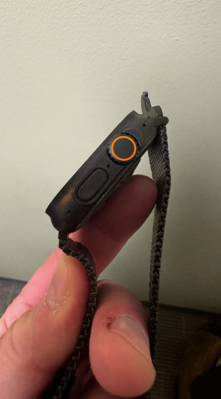 Apple Watch Ultra 2 - 3