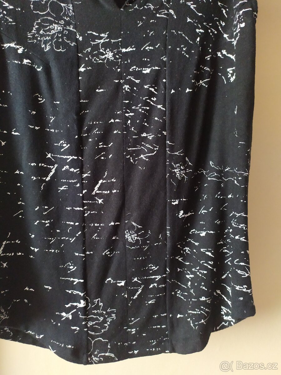 hezká černo bílá halenka - 3