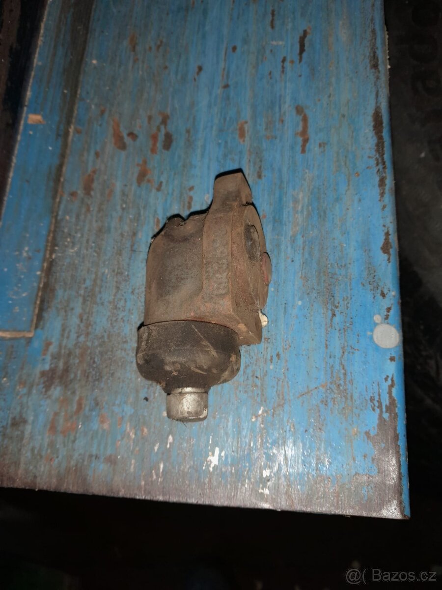 Škoda 1203 díly3 - 3