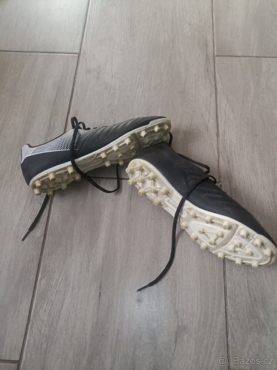 Kopačky Kipsta + chrániče - 3