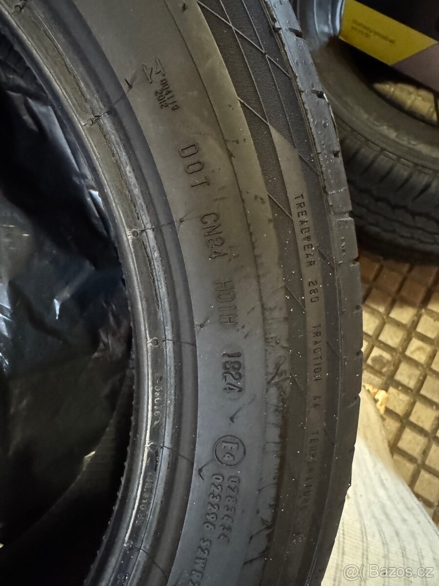 235/50R19V - 3