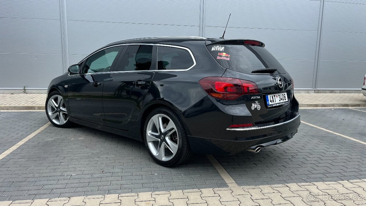 Opel Astra J Biturbo 1 majitel - 3