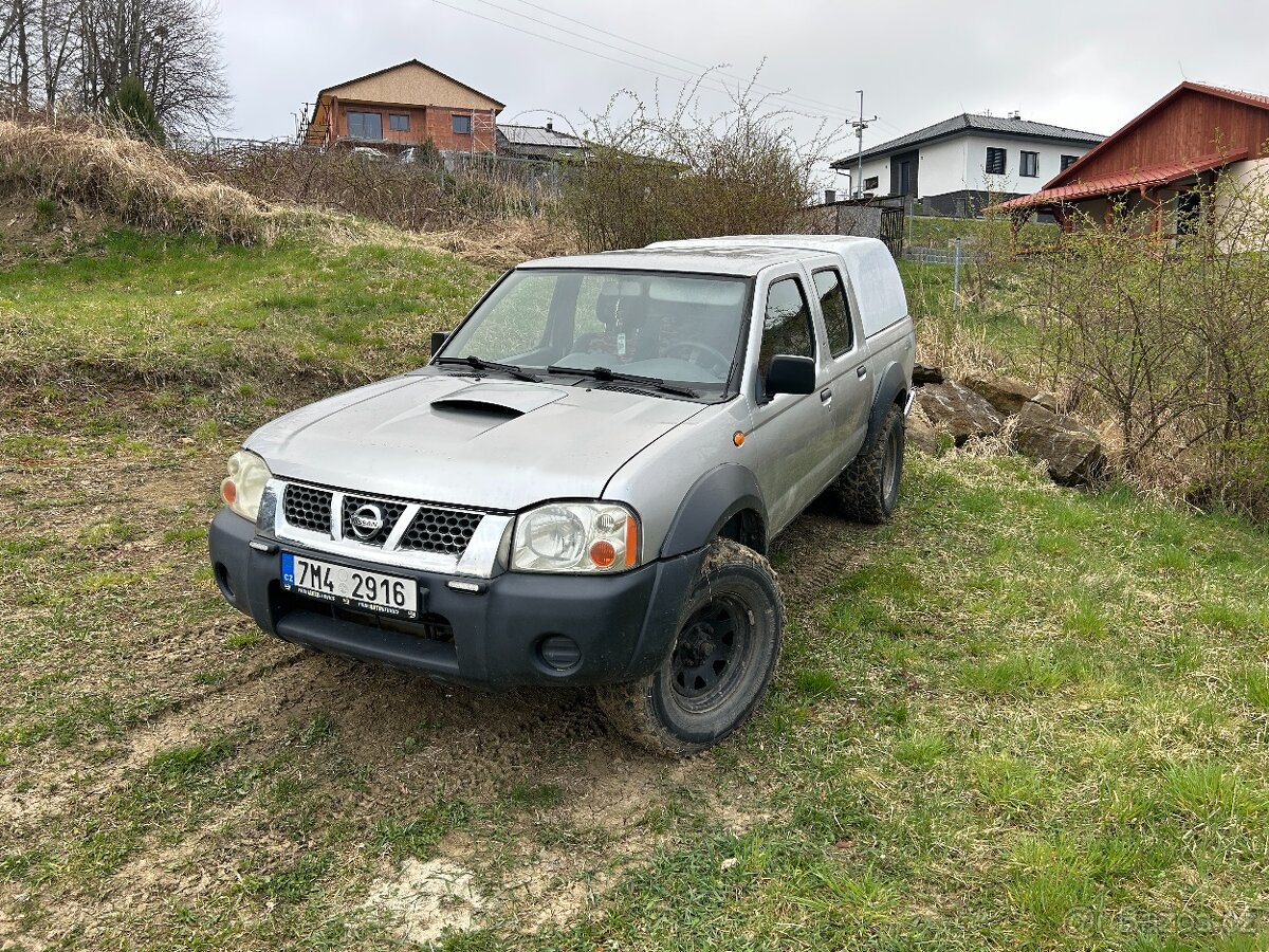Navara D22 2,5D Pickup - 3