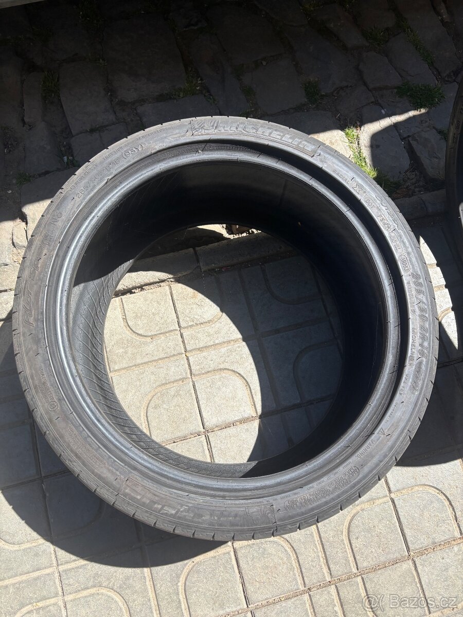 285/30 r18 letní 2ks Michelin - 3