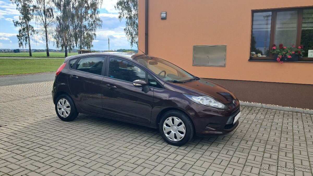 Ford Fiesta, 1.25i / najeto 85 000 km 1.MAJITEL ČR - 3