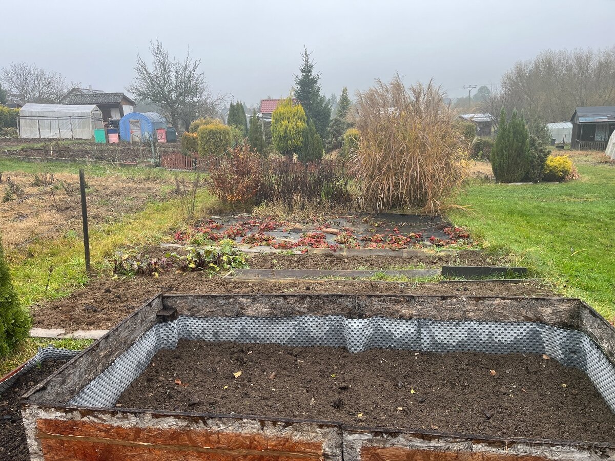 Prodej chaty v zahrádkářské osadě v Jičíně - 3