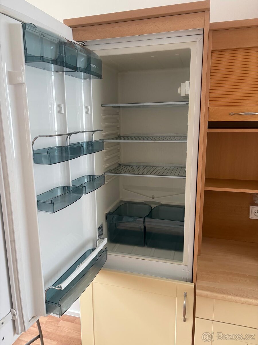 kuchyňská linka VČETNĚ spotřebičů - 3