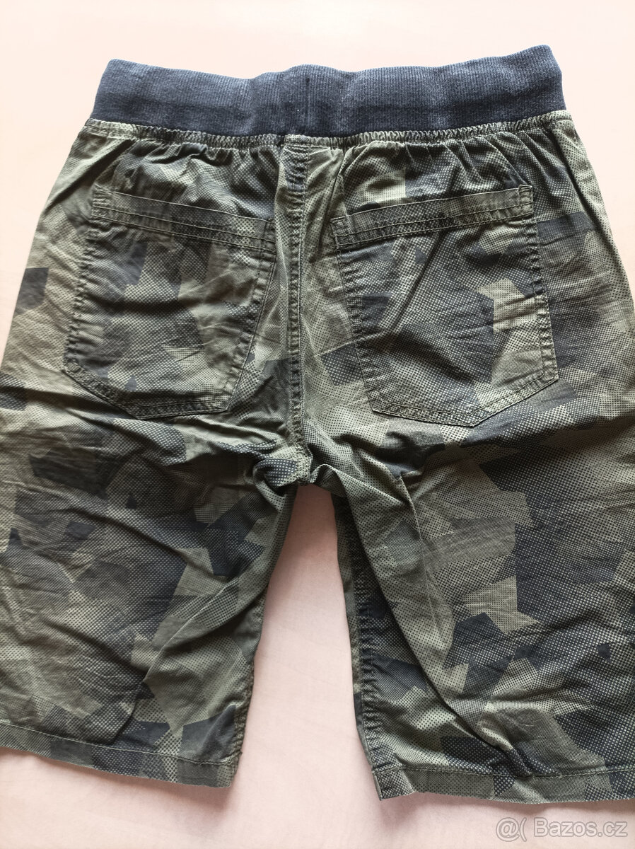 Kraťasy - bermudy vel. 158 - 3