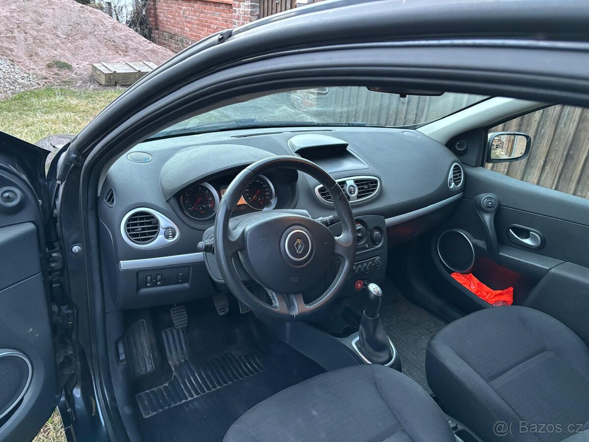 Renault Clio - 3