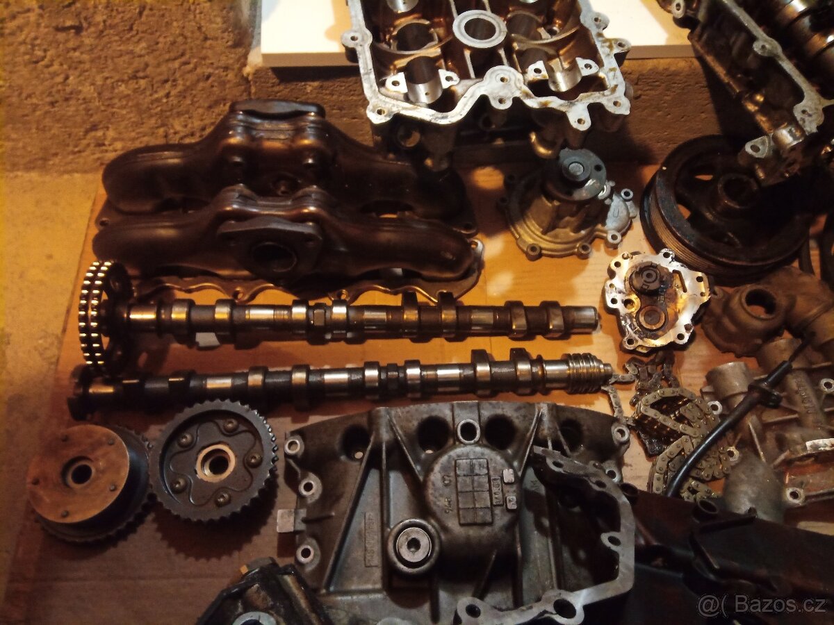 Prodám levně díly motoru Porsche cayenne V8 4.5 - 3