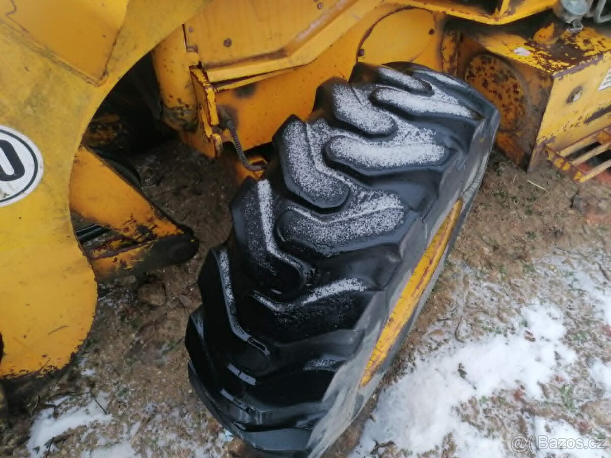 Traktor bagr JCB 2cx - 3