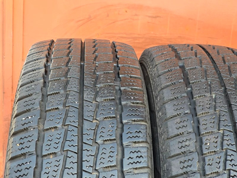 Zimní Hankok 195/70/15C + disky - 3