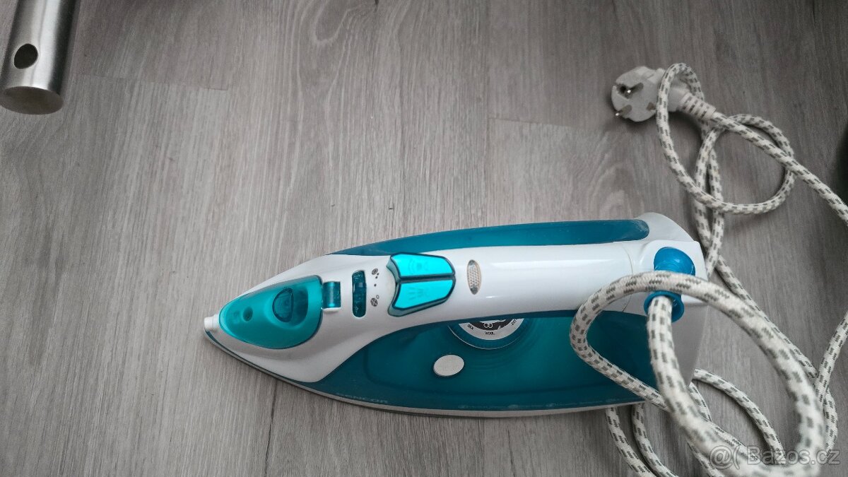 Prodám žehličku Sencor - 3