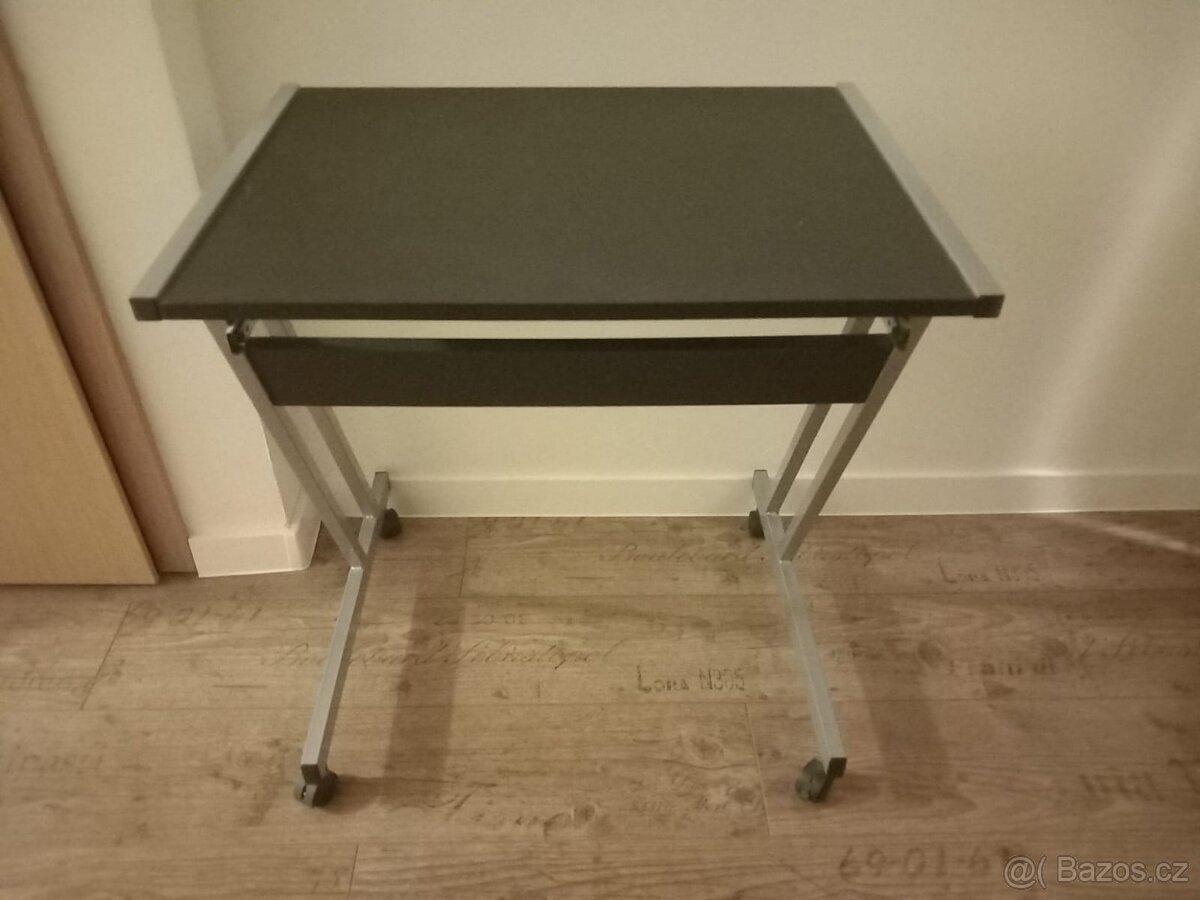 PC Stůl - 3