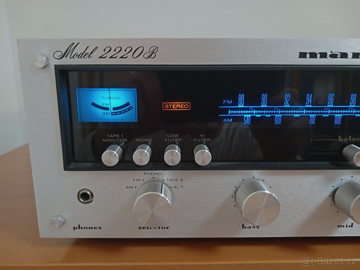 MARANTZ 2220B Receiver Top stav - 3