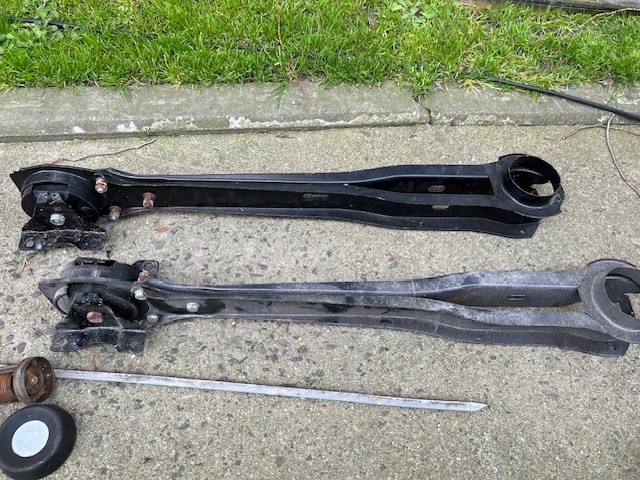 Škoda 1000MB - náhradní díly - 3