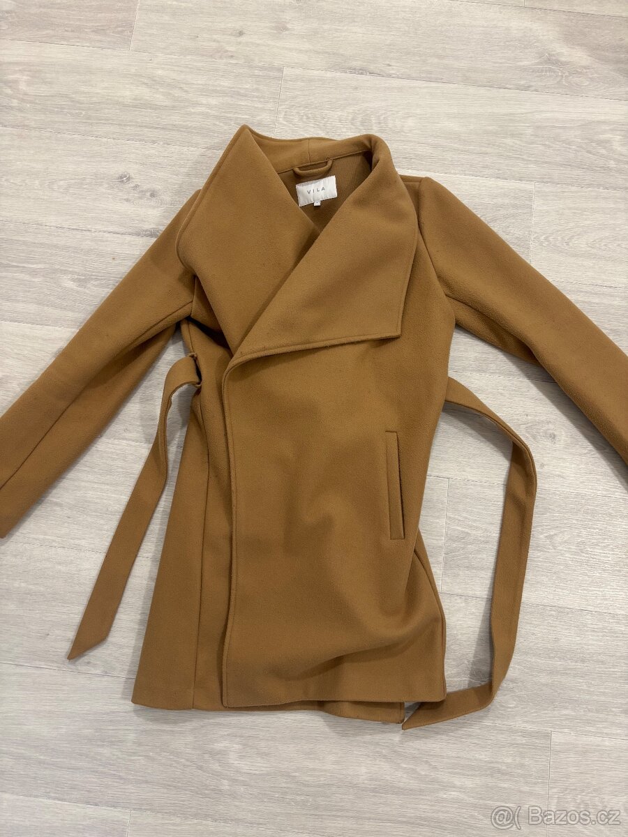 Kabát značky Vila - 3