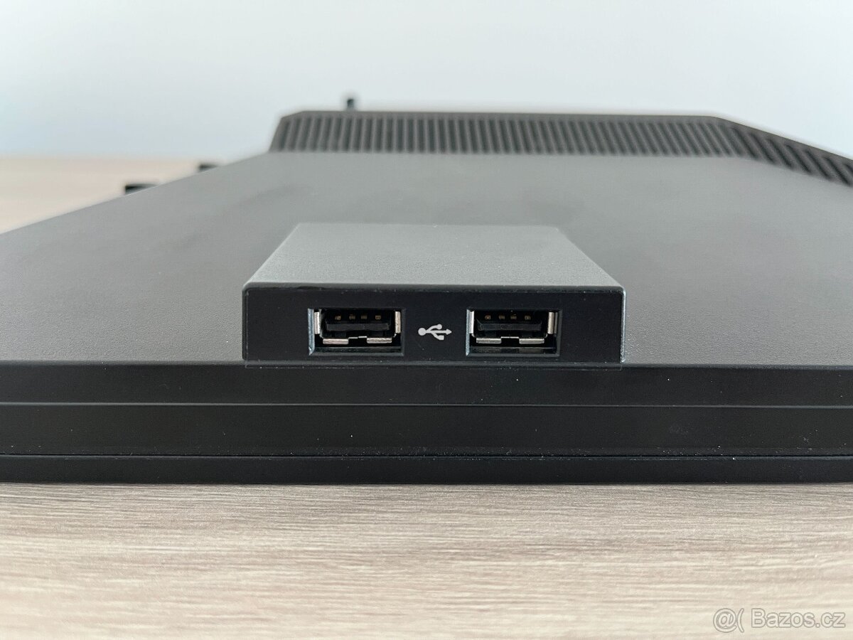 DELL P2411Hb - BEZ NOHY - 3