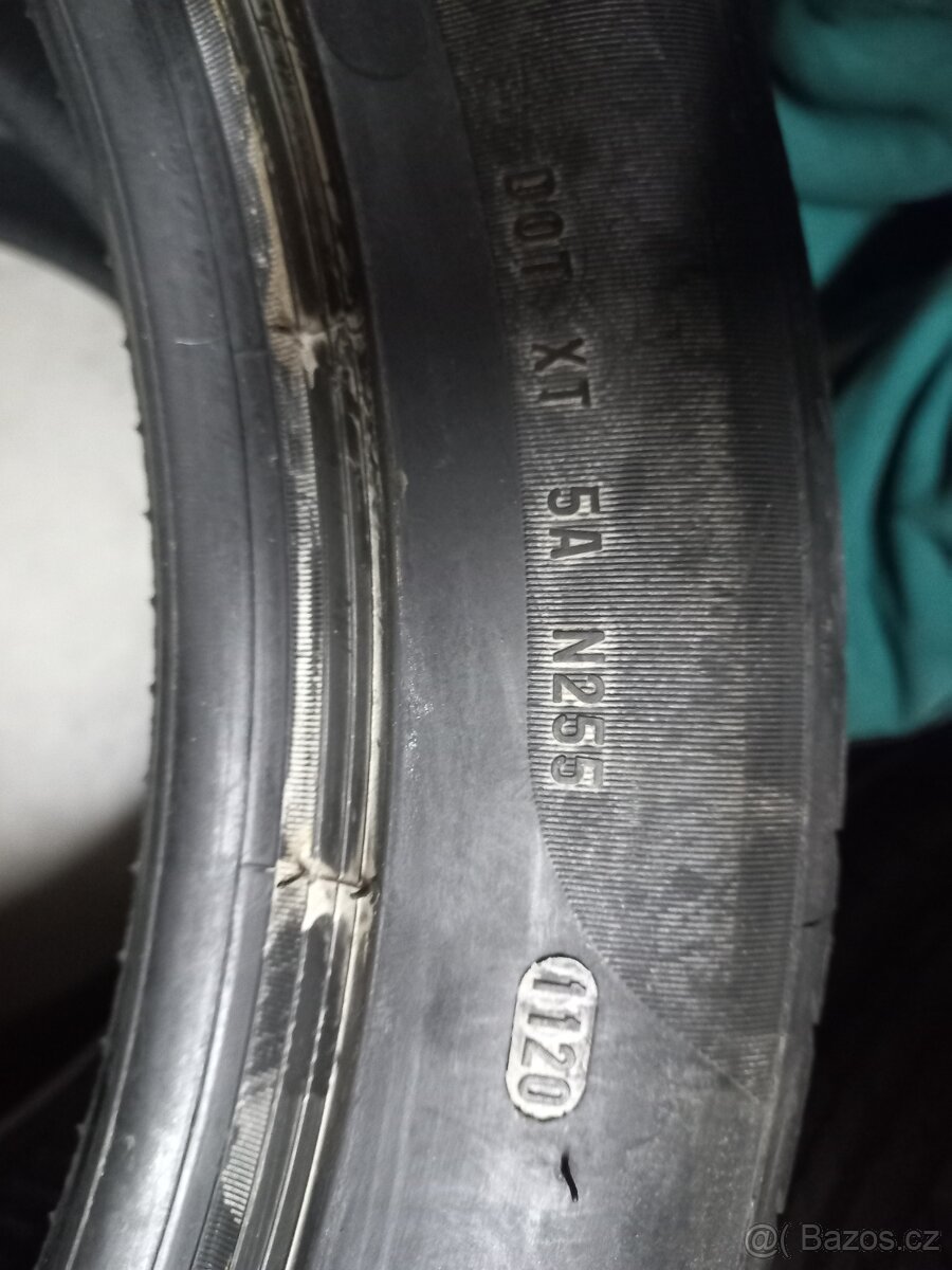 Pirelli 255/45/19 100Y - 3